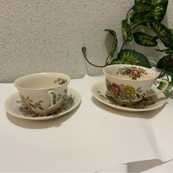 Set of 2 Vintage Windsor Ware Garden Bouquet Johnson Brothers Cup and Saucer Set - Picture 4 of 5